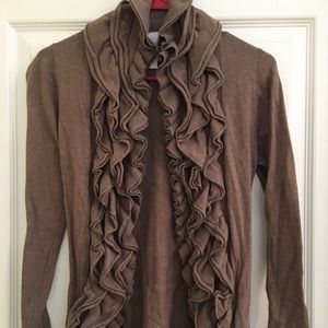 Ruffled cardigan Sweater